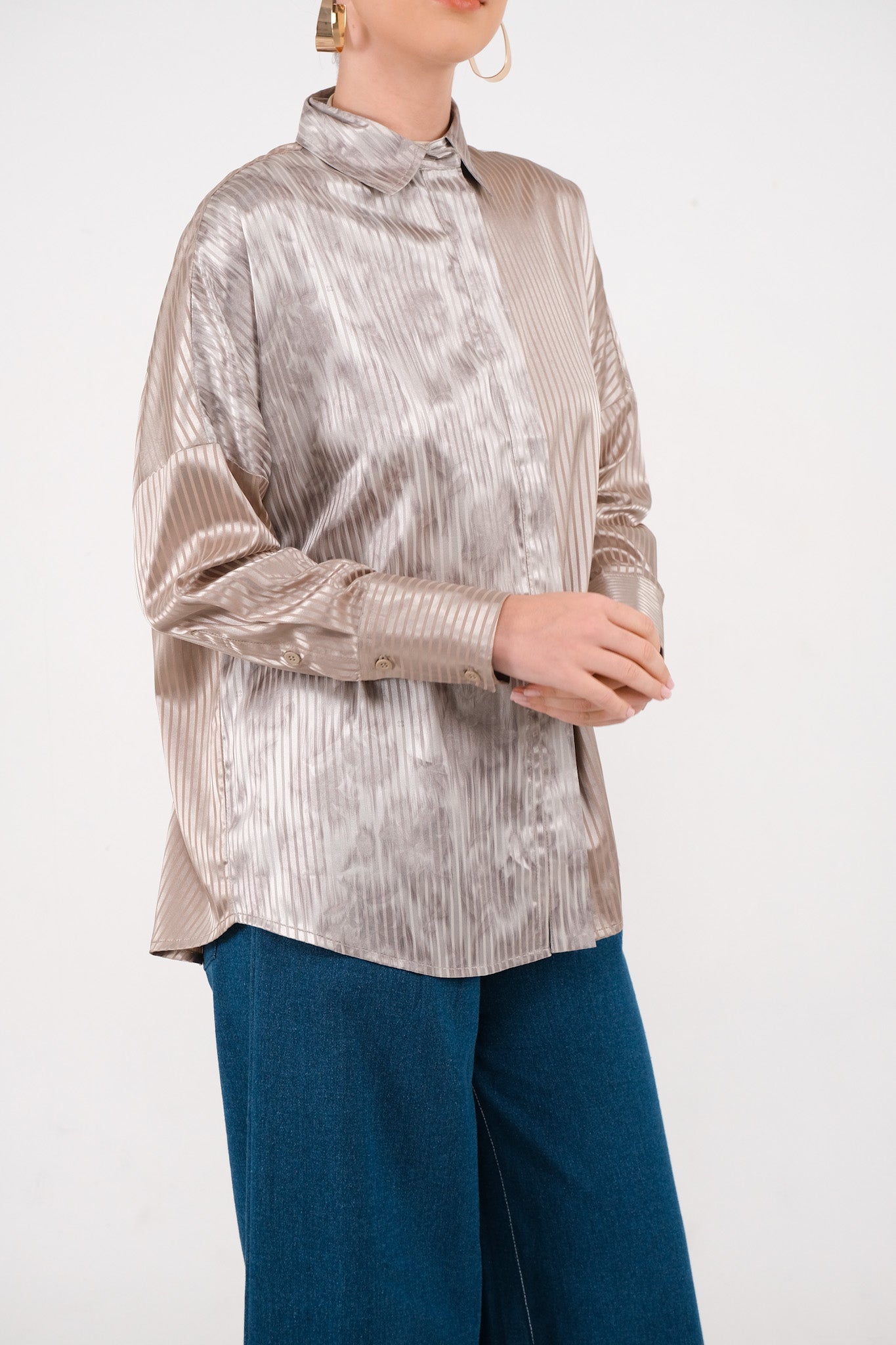 Violene Print Shirt - Sand / Charcoal Black