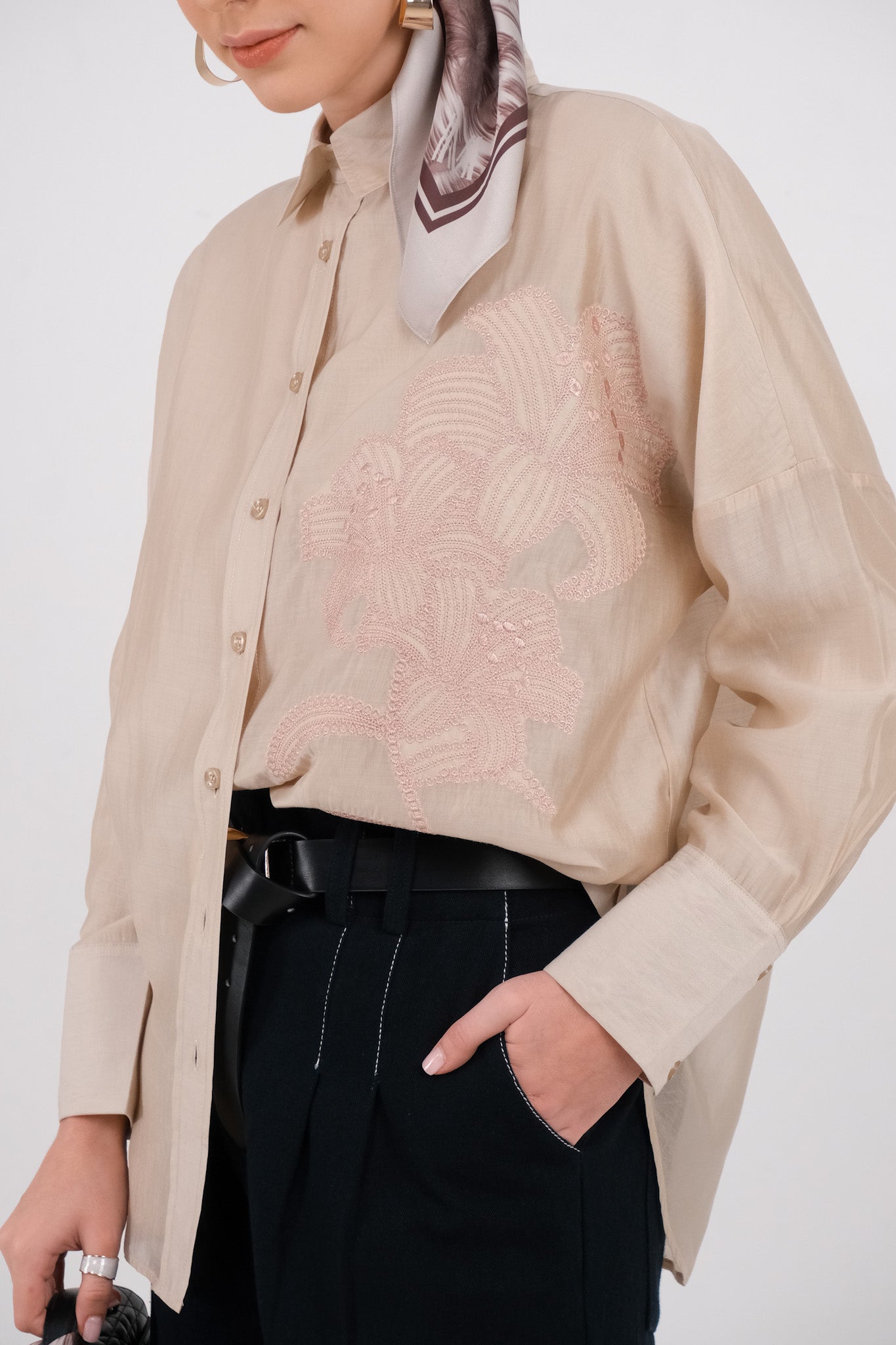 Demore Embroidery Shirt - Light Khaki / Ash Mauve