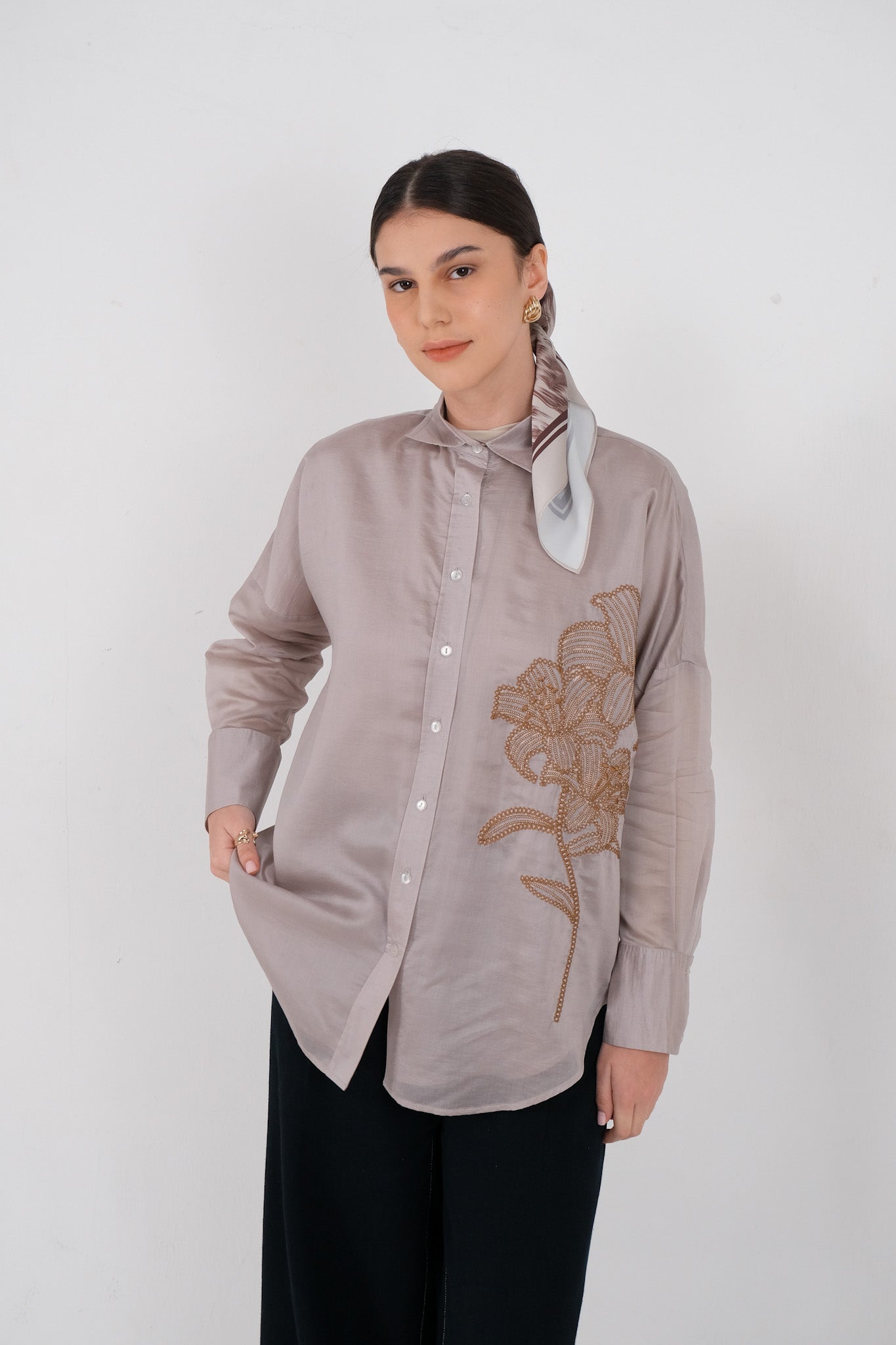 Demore Embroidery Shirt - Light Khaki / Ash Mauve