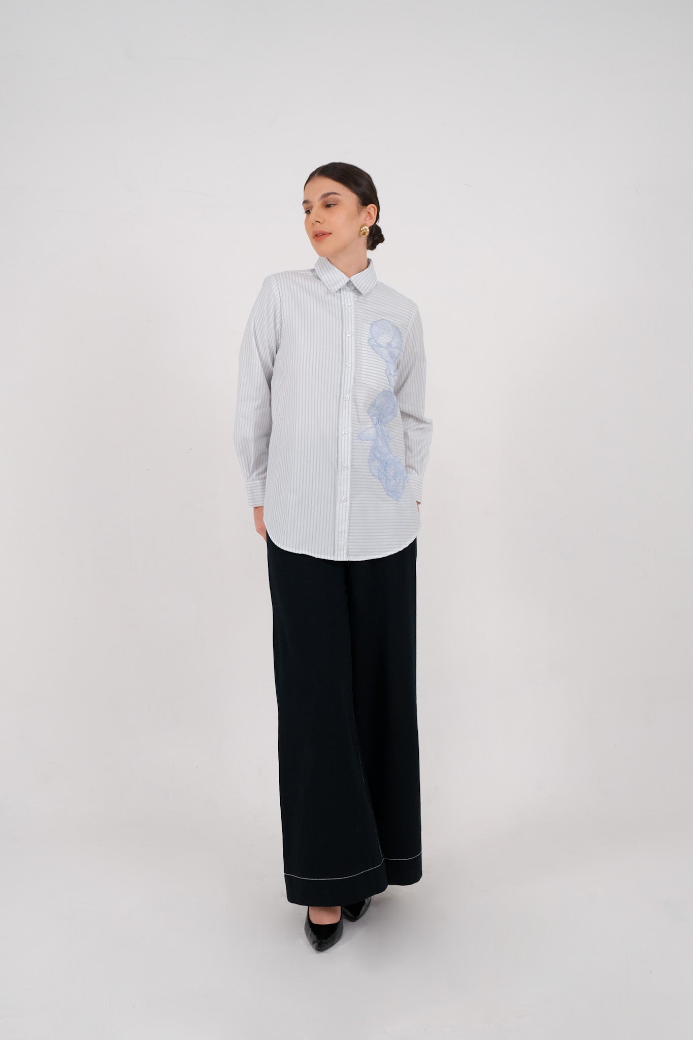 Steline Embroidery Shirt - Light Blue