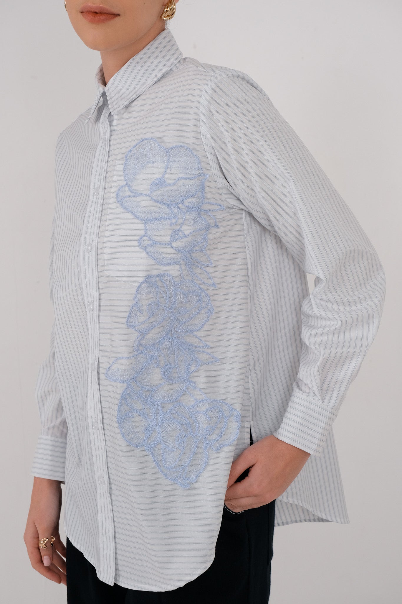 Steline Embroidery Shirt - Light Blue